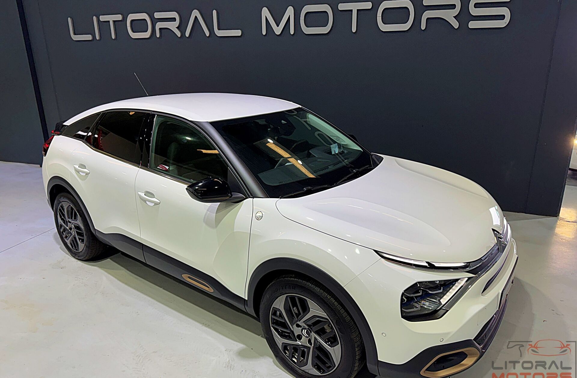 CITROEN C4 1.2 PureTech Plus EAT8