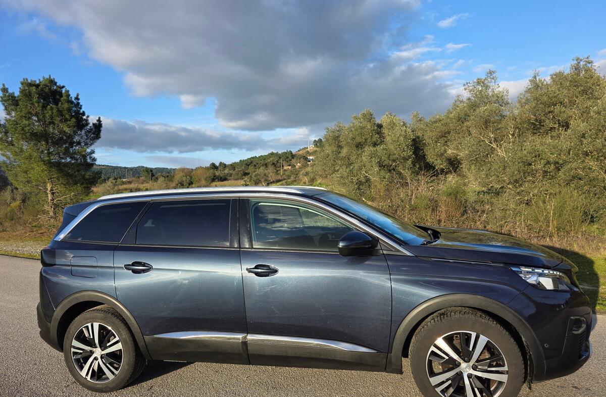 PEUGEOT 5008 1.6 BlueHDi Allure EAT6