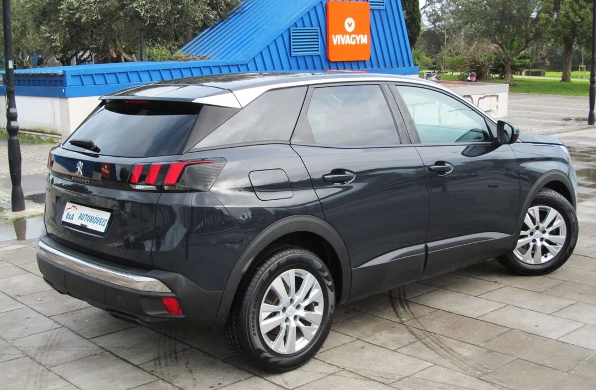 PEUGEOT 3008 1.2 PureTech Active