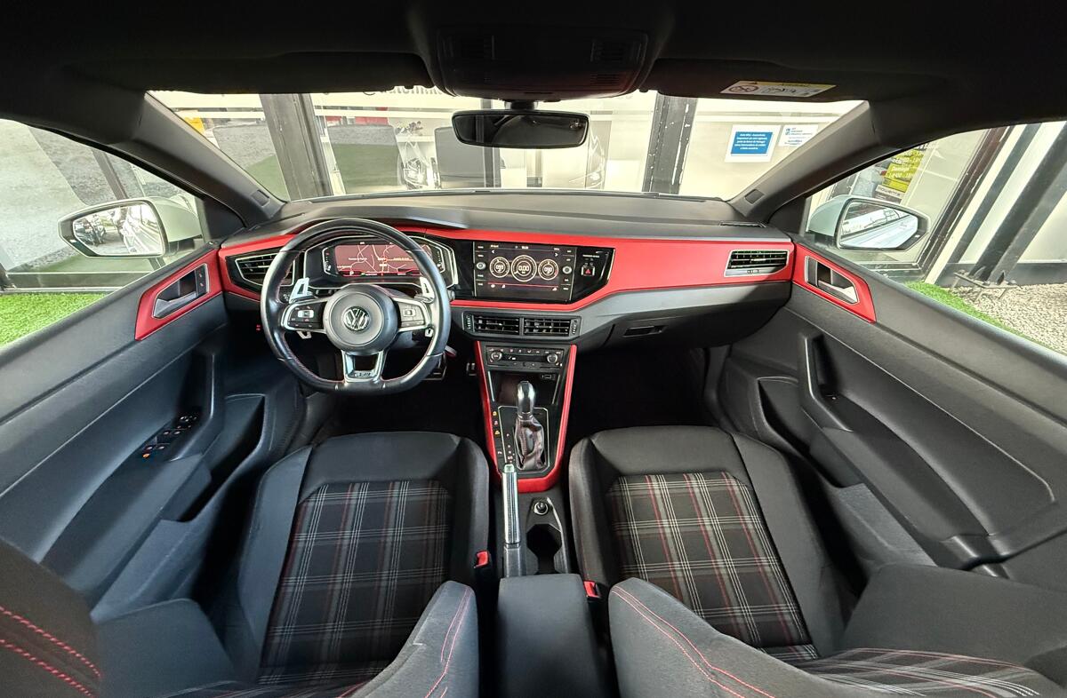 VOLKSWAGEN Polo 2.0 TSI GTI DSG