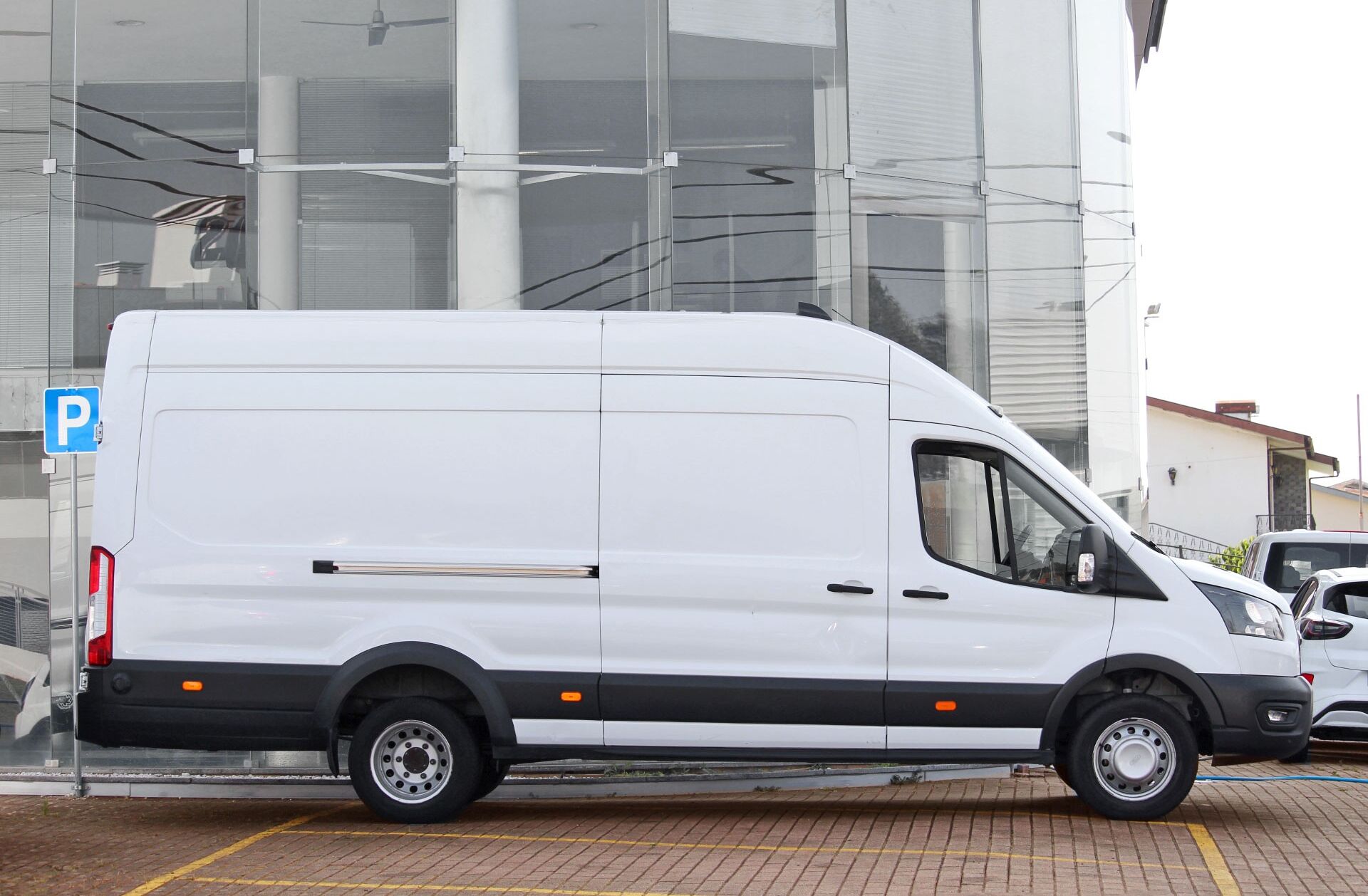 FORD Transit 350 L4 2.0 TDCi H1 Trend