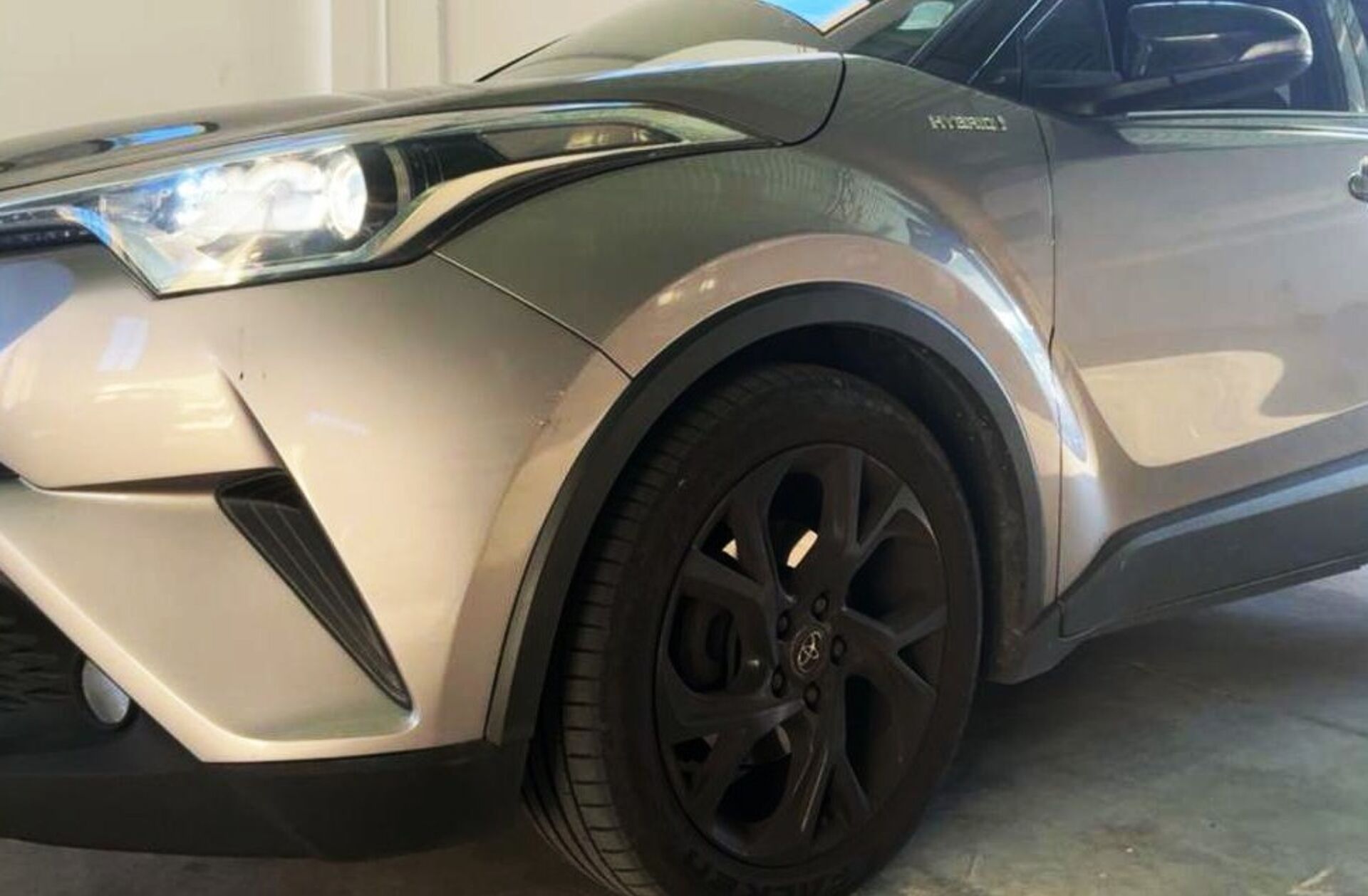 TOYOTA C-HR 2.0 Hybrid Exclusive