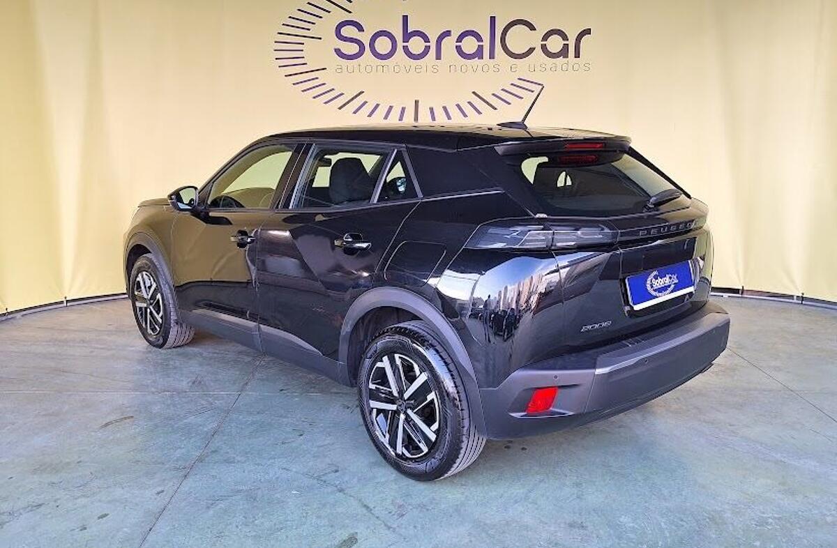 PEUGEOT 2008 1.2 PureTech Active Pack