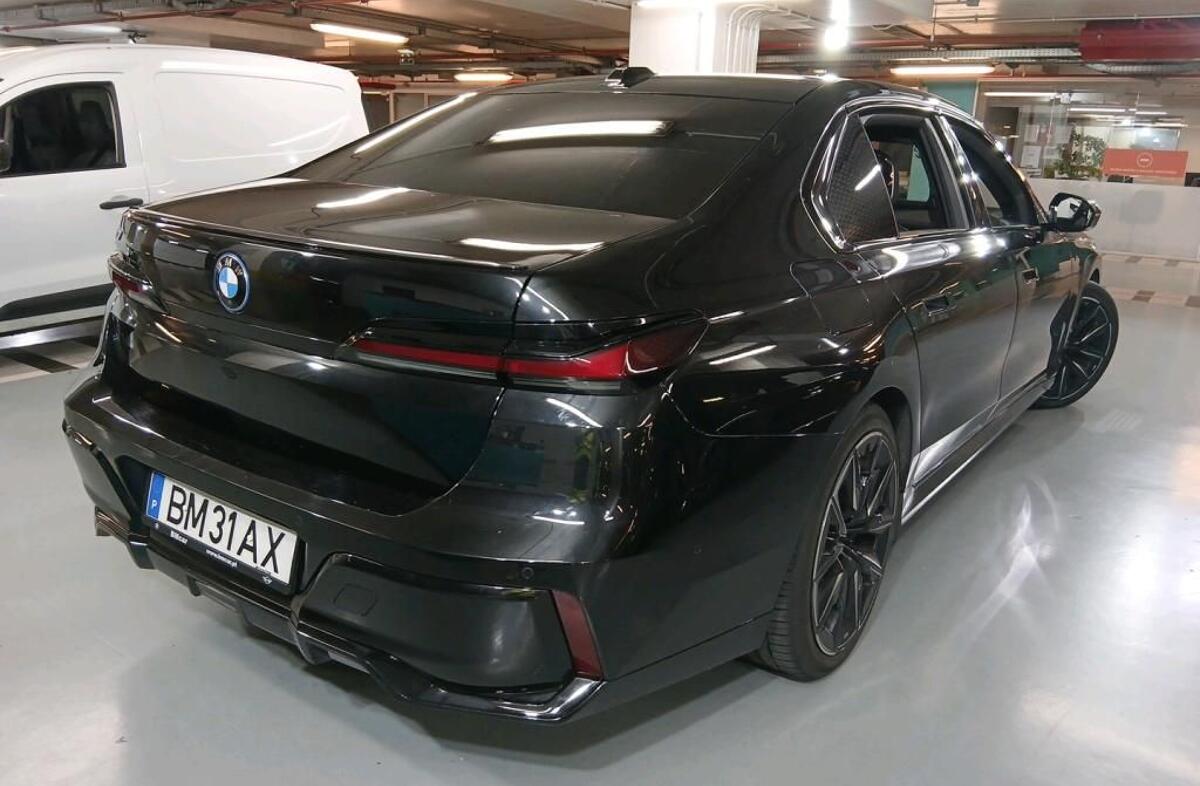 BMW i7 xDrive60 Pack Desportivo M Pro