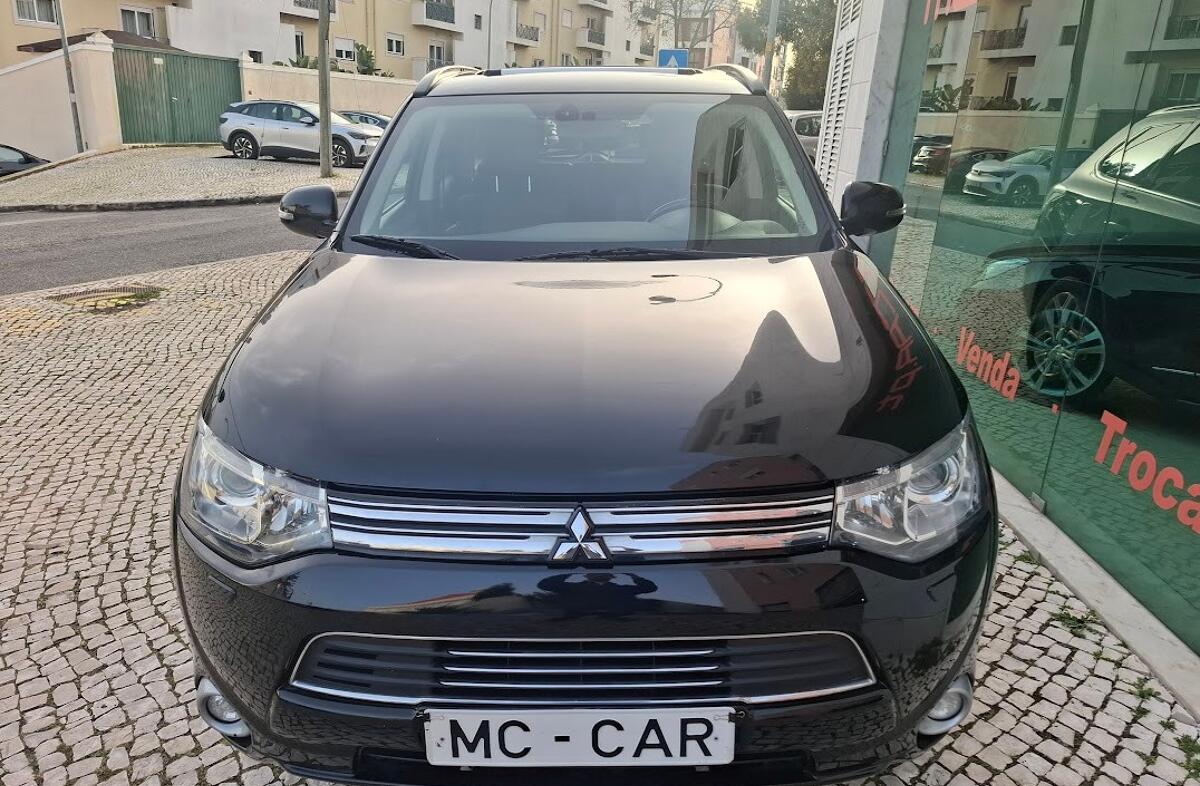 MITSUBISHI Outlander 2.0 MIVEC Intense+