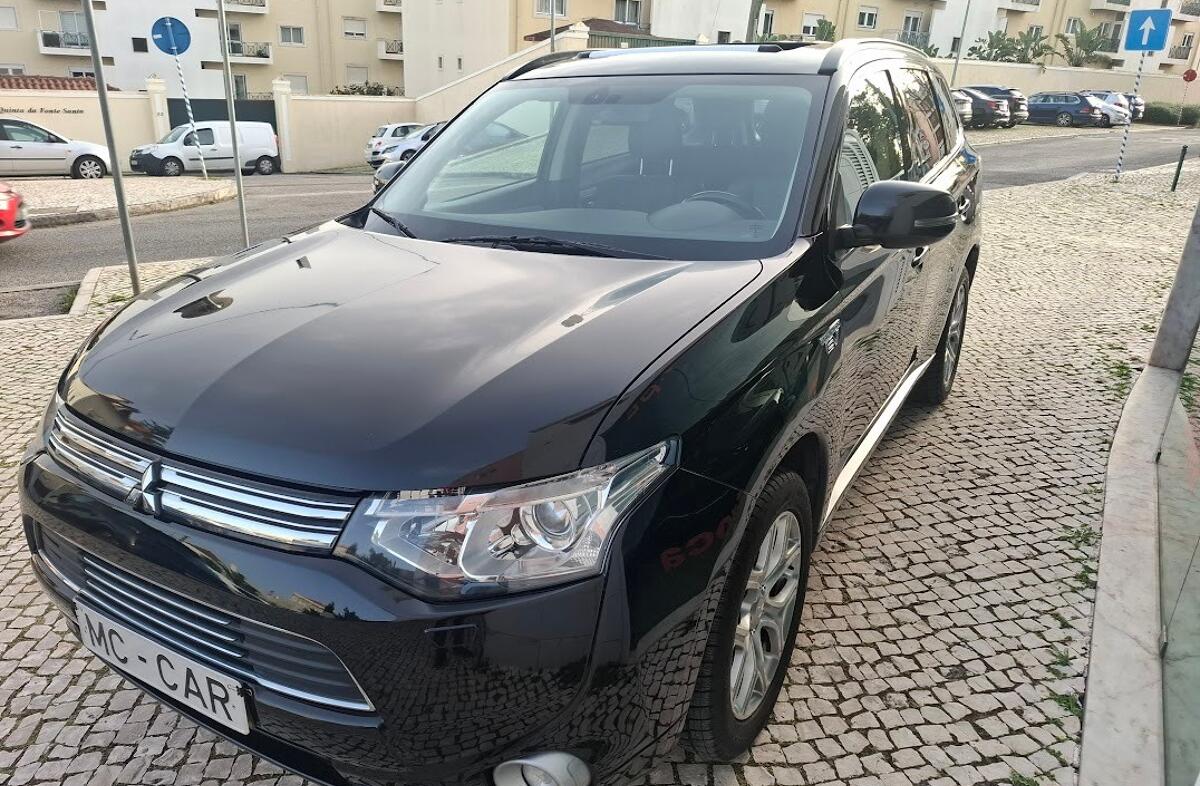MITSUBISHI Outlander 2.0 MIVEC Intense+