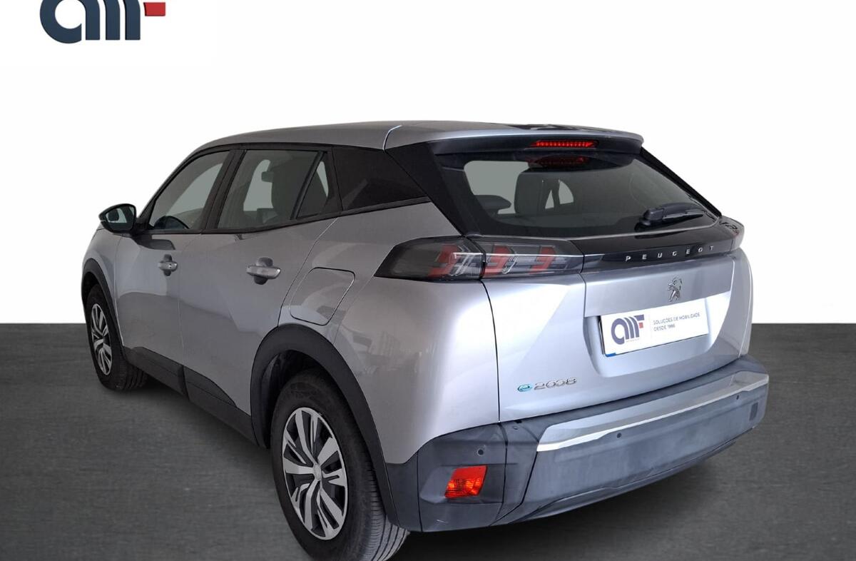 PEUGEOT 2008 e- 50 kWh GT