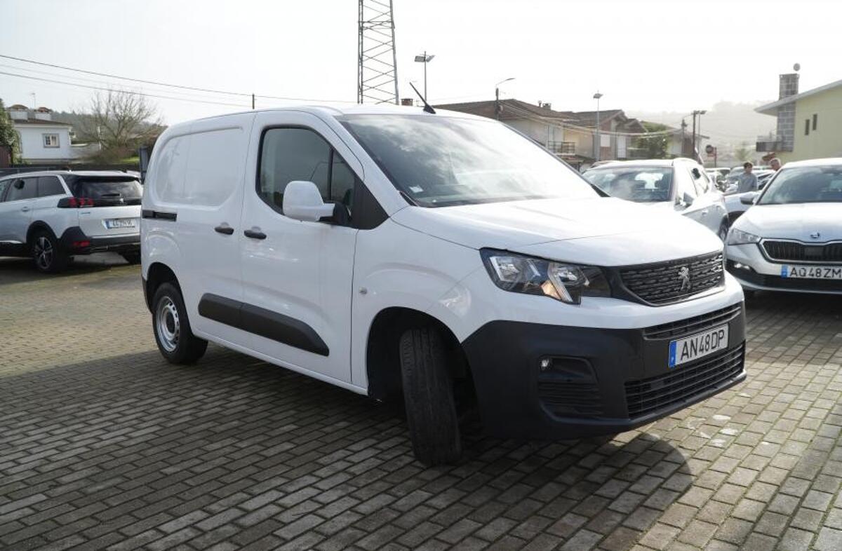 PEUGEOT Partner 1.5 BlueHDi Pro Longa