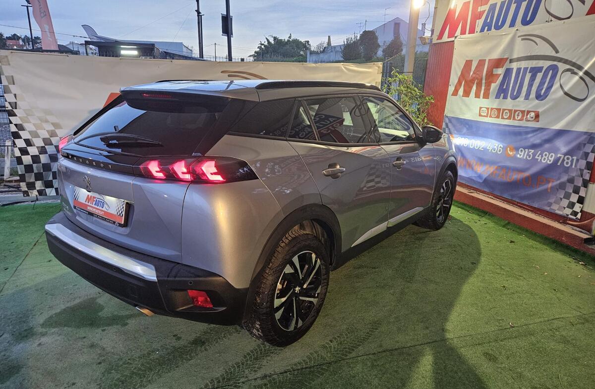 PEUGEOT 2008 1.5 BlueHDi Allure Pack EAT8