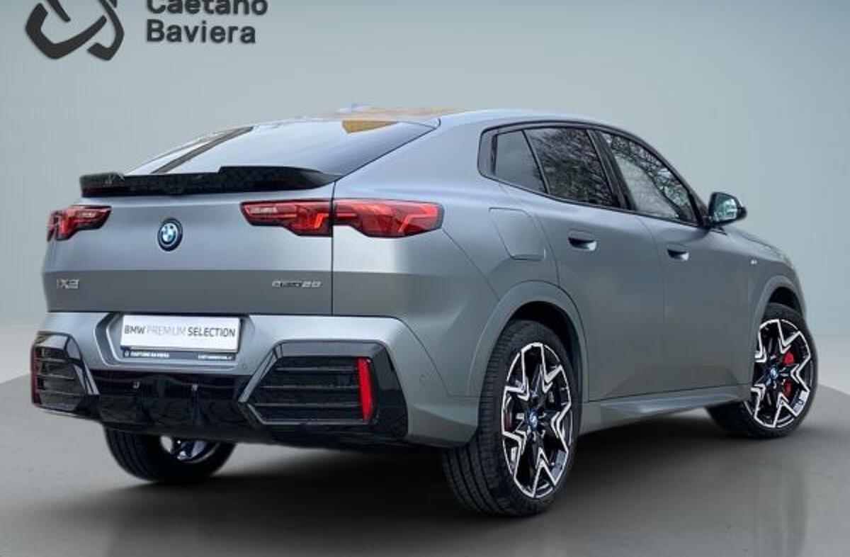 BMW X2 i eDrive20 Pack Desportivo M Pro