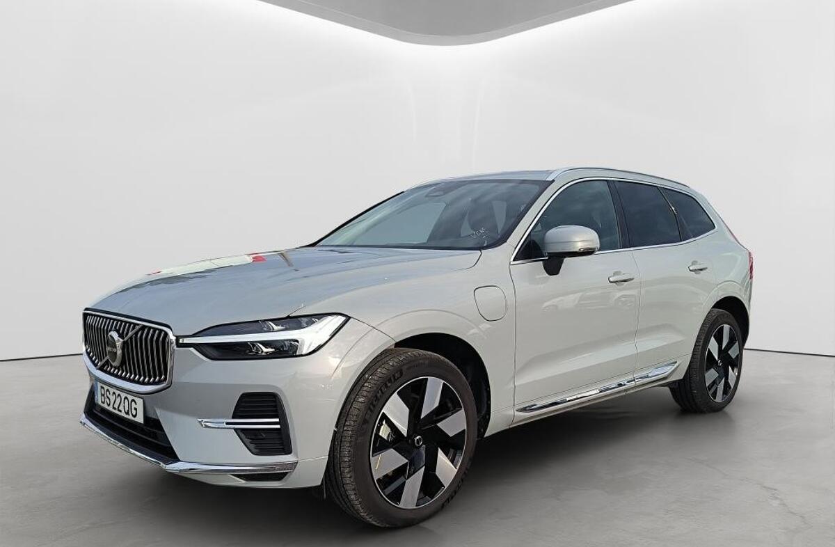 VOLVO XC60 2.0 T6 PHEV Plus Bright AWD