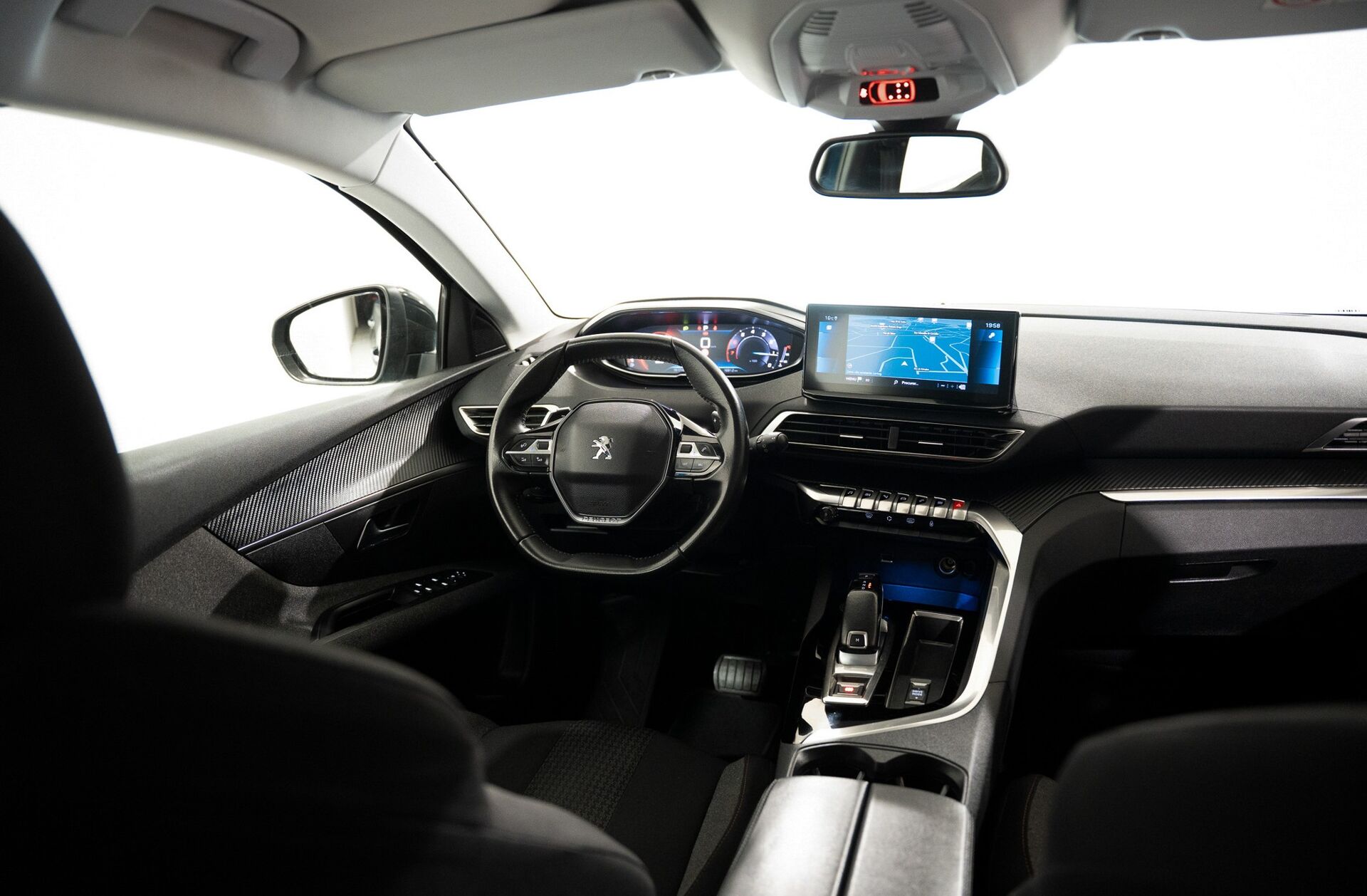 PEUGEOT 5008 1.2 PureTech Allure EAT8