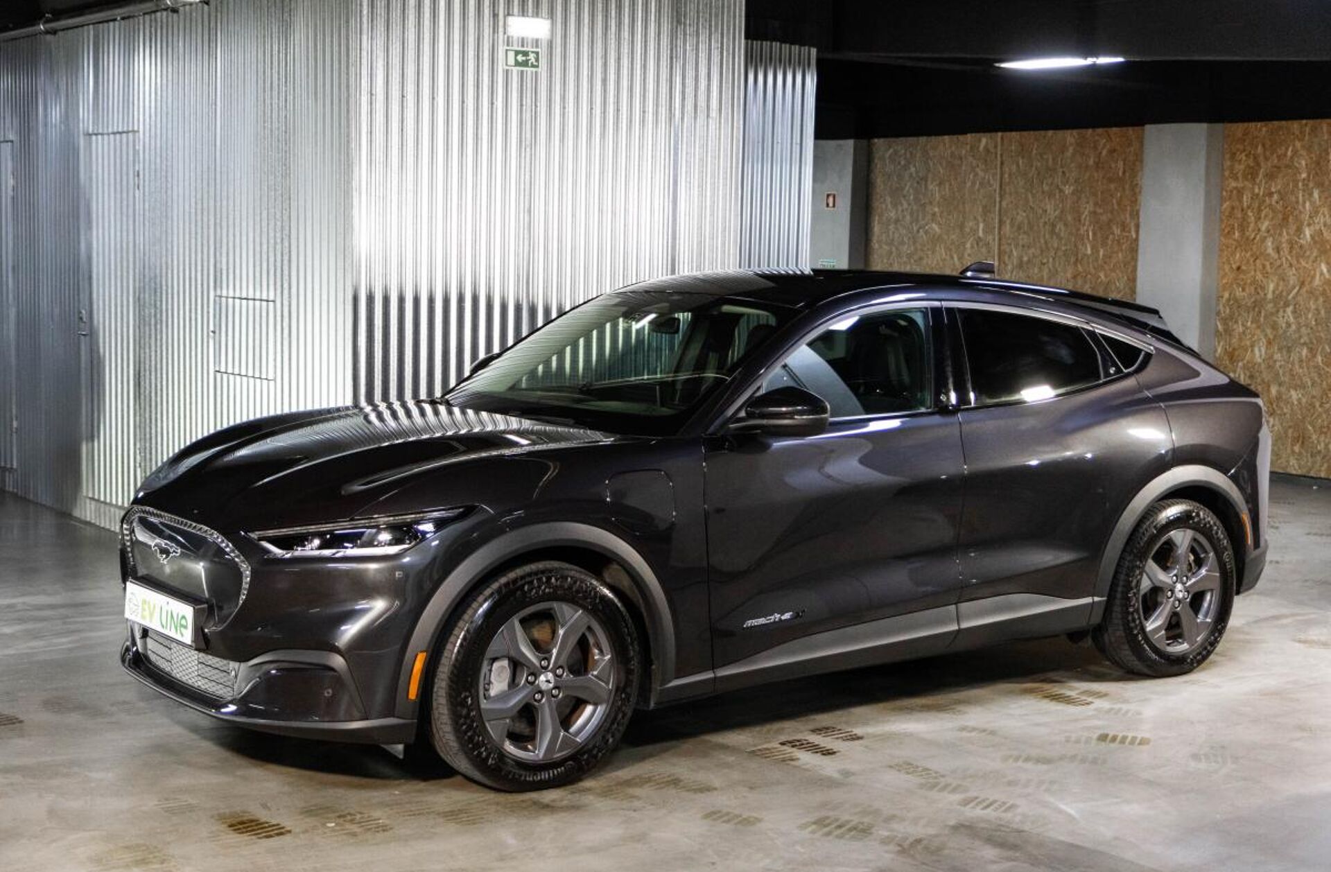 FORD Mustang Mach-E Alargada