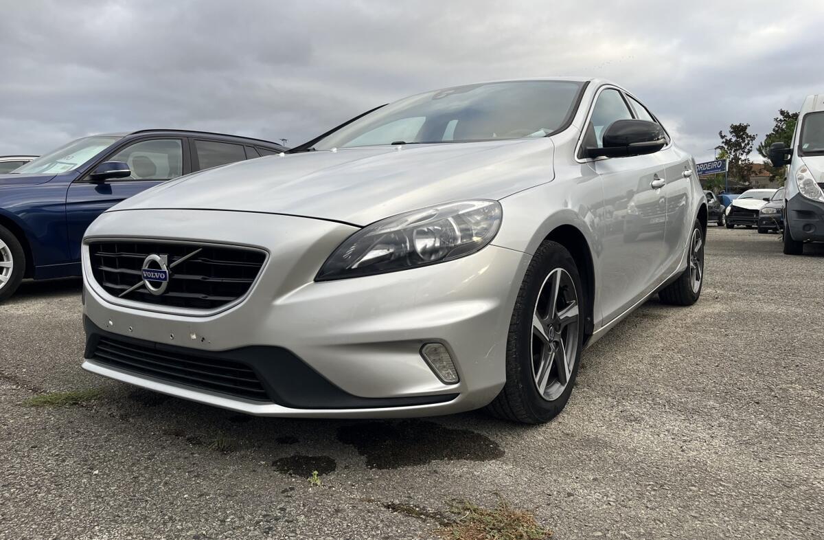 VOLVO V40 2.0 D2 Kinetic