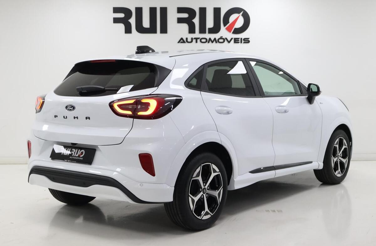 FORD Puma 1.0 EcoBoost mHEV ST-Line