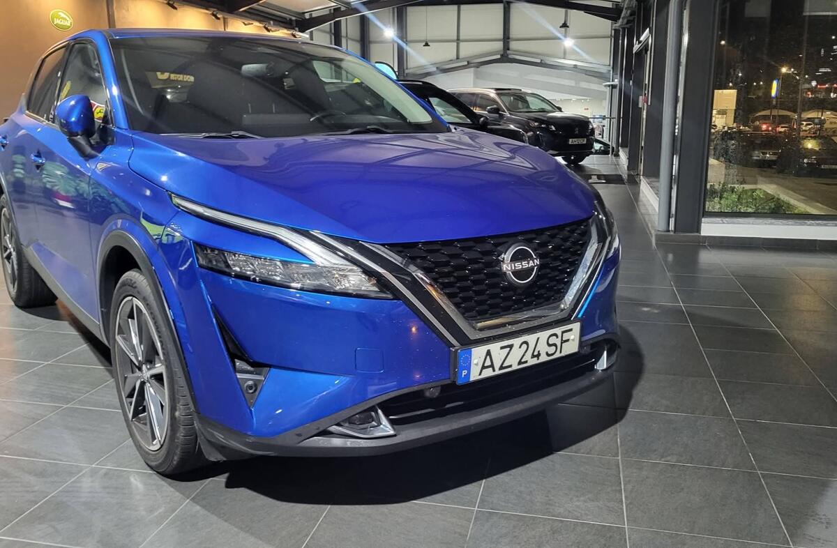 NISSAN Qashqai 1.3 DIG-T N-Connecta Xtronic