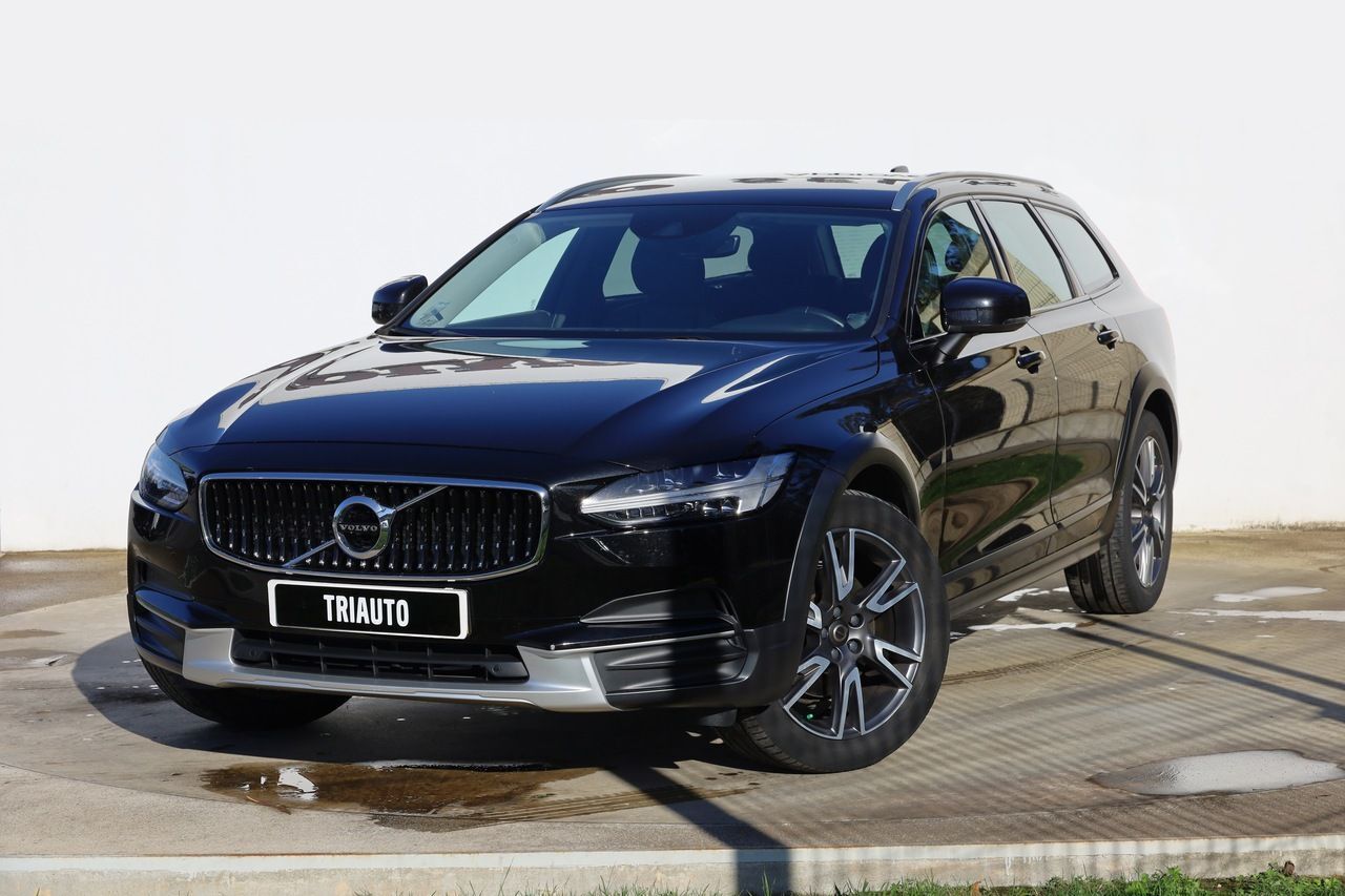 Volvo V90 CC 2.0 D4 AWD Geartronic por 41 400 € Triauto Volvo | Porto
