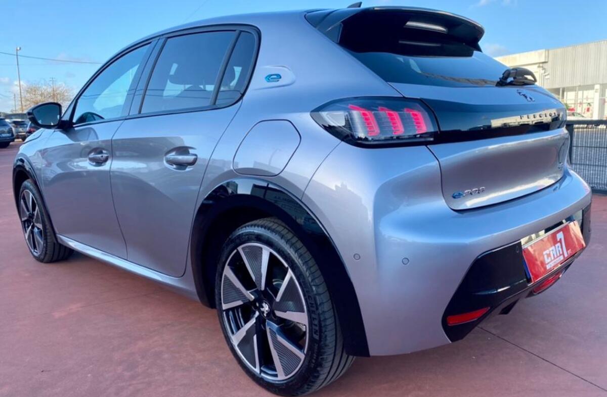 PEUGEOT 208 e- 50 kWh Active Pack