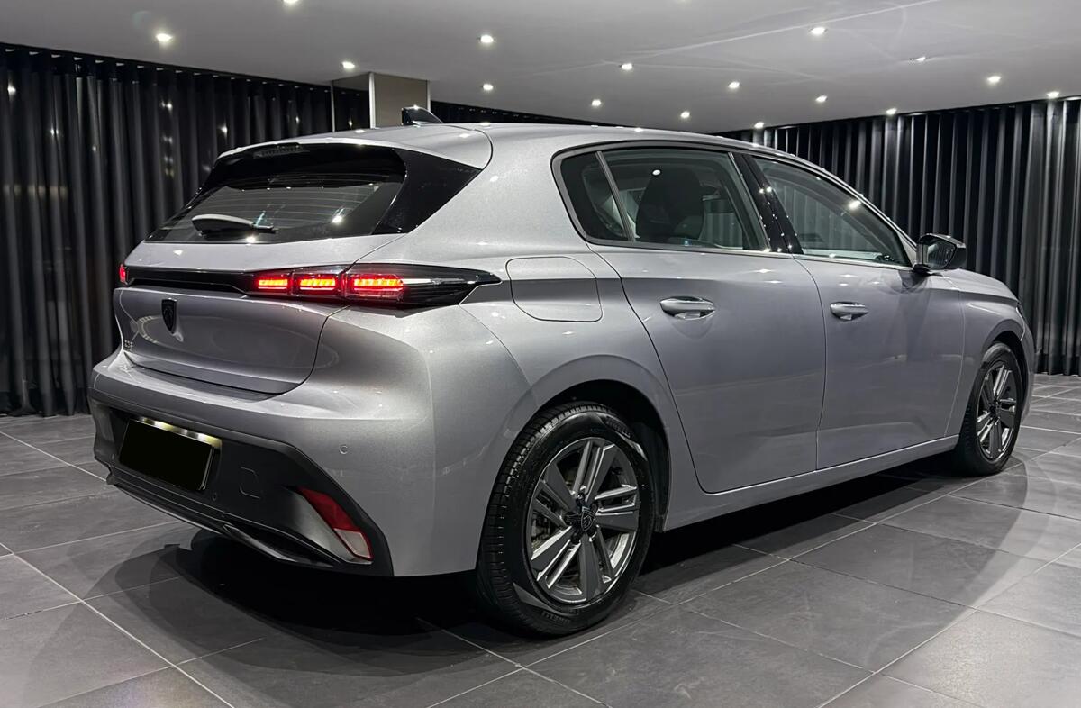 PEUGEOT 308 1.2 PureTech Allure Pack EAT8