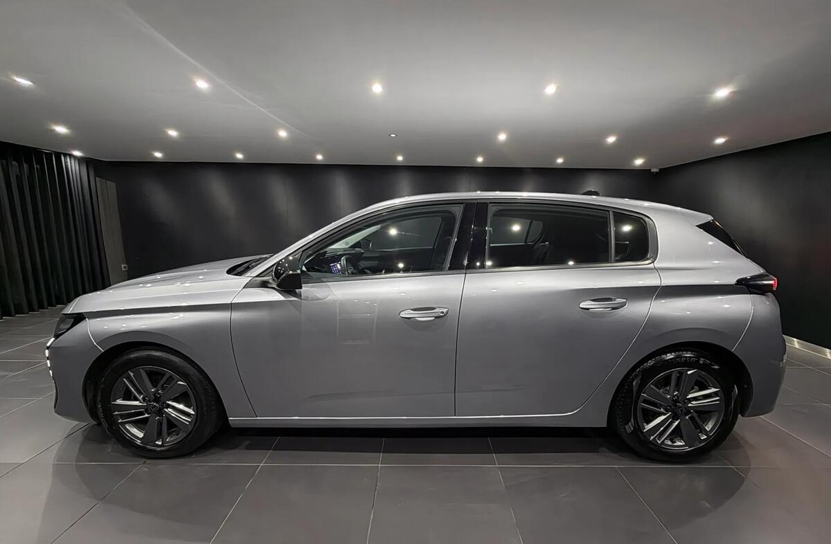 PEUGEOT 308 1.2 PureTech Allure Pack EAT8