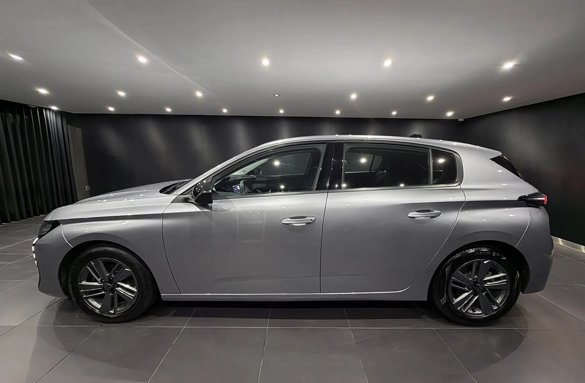 PEUGEOT 308 1.2 PureTech Allure Pack EAT8