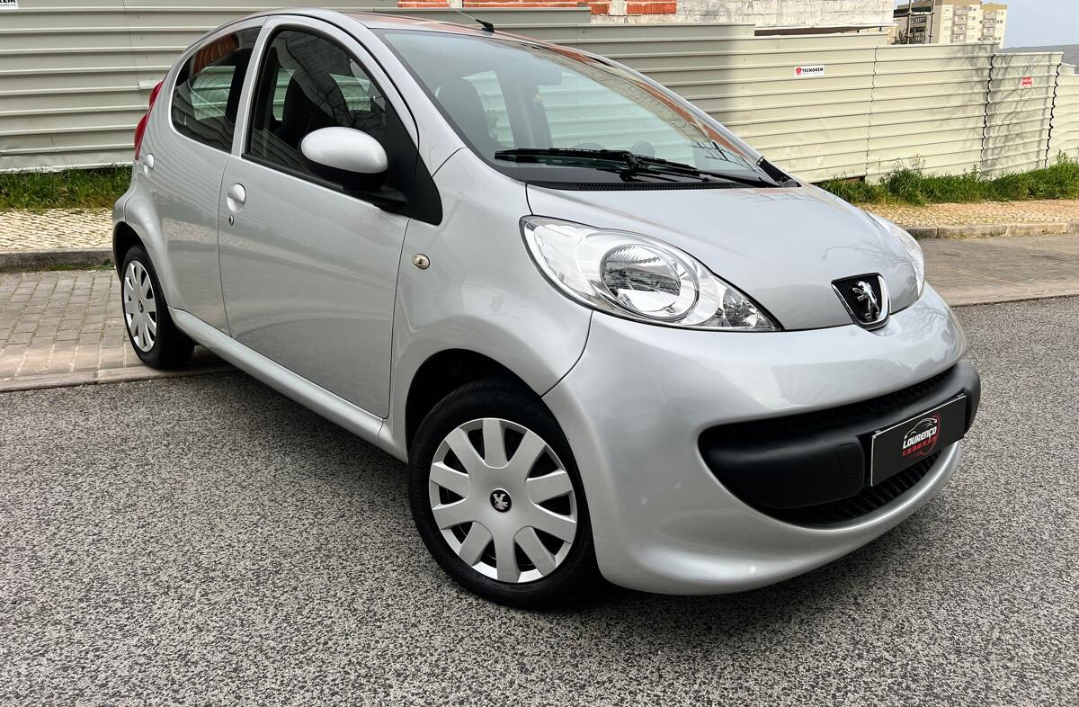 PEUGEOT 107 1.0 Trendy