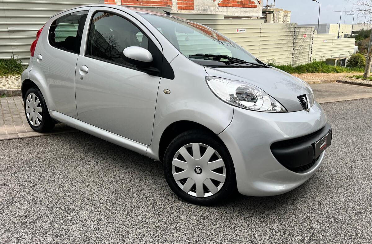 PEUGEOT 107 1.0 Trendy