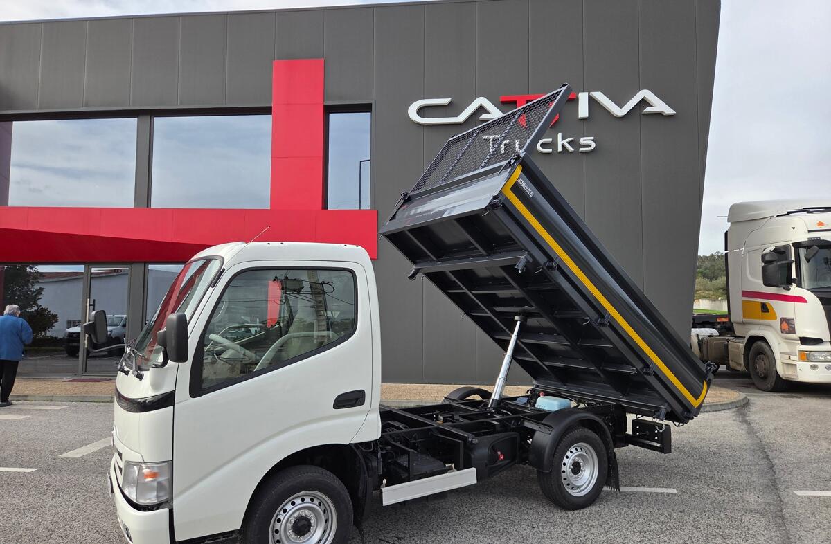 TOYOTA Dyna 3.0 D-4D M CS 35.25