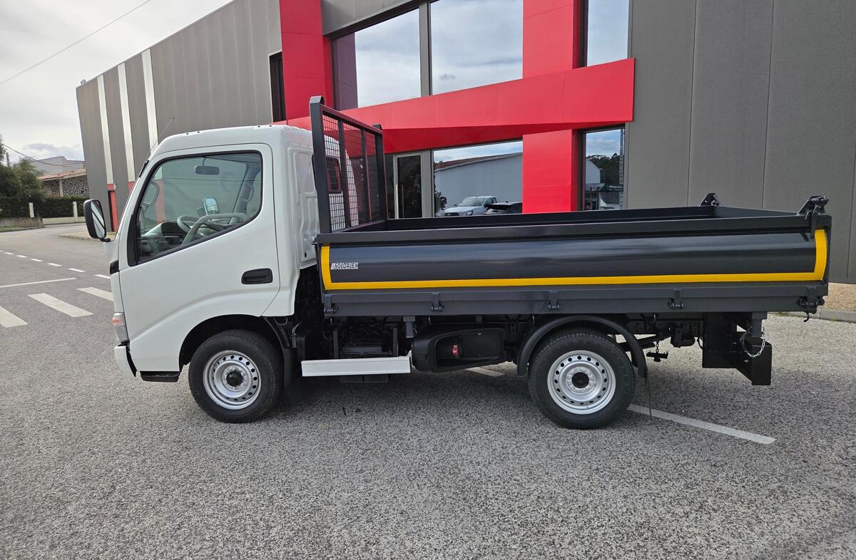 TOYOTA Dyna 3.0 D-4D M CS 35.25