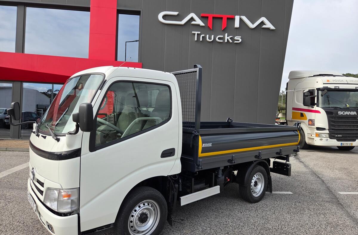 TOYOTA Dyna 3.0 D-4D M CS 35.25