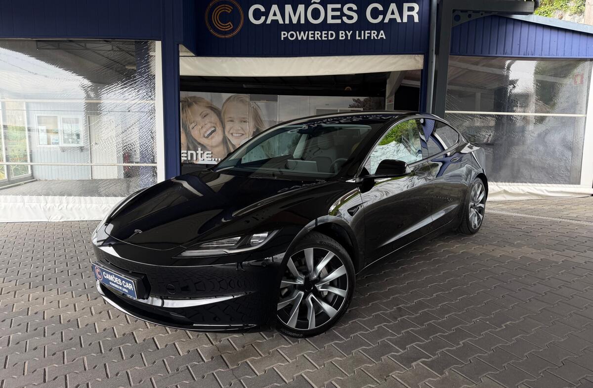 TESLA Model 3 Long Range Tração Traseira