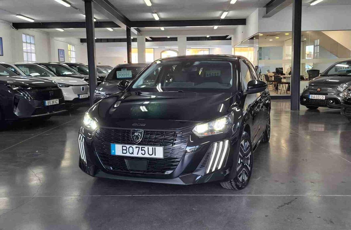 PEUGEOT 208 e- 51 kWh GT