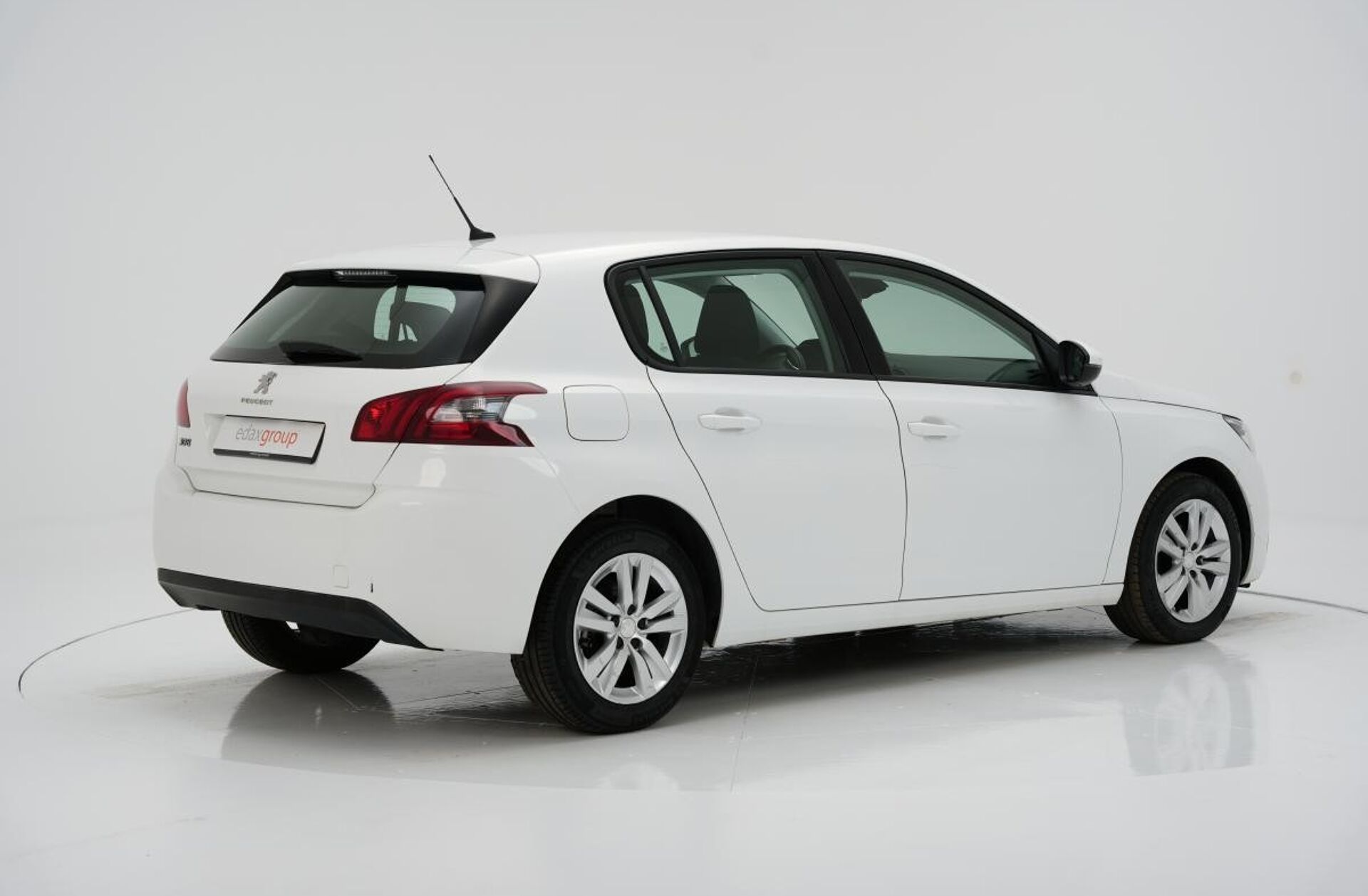 PEUGEOT 308 1.5 BlueHDi Business Line