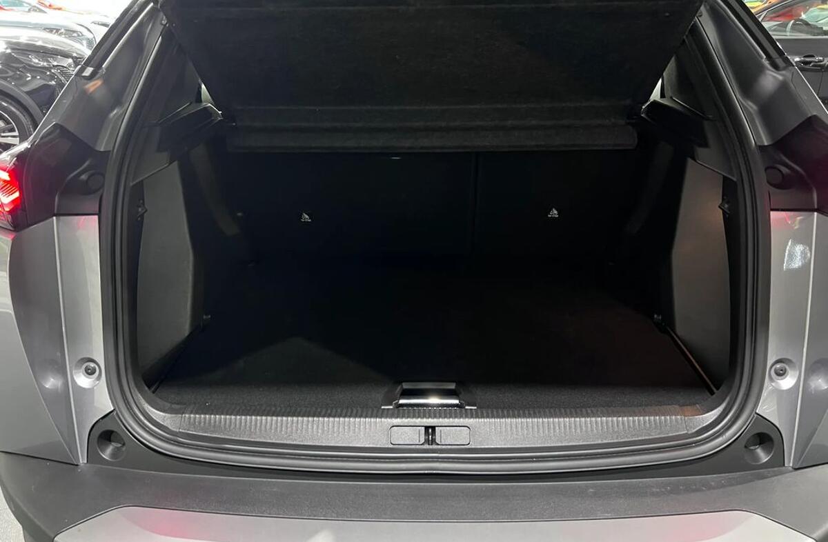 PEUGEOT 2008 1.2 PureTech GT EAT8