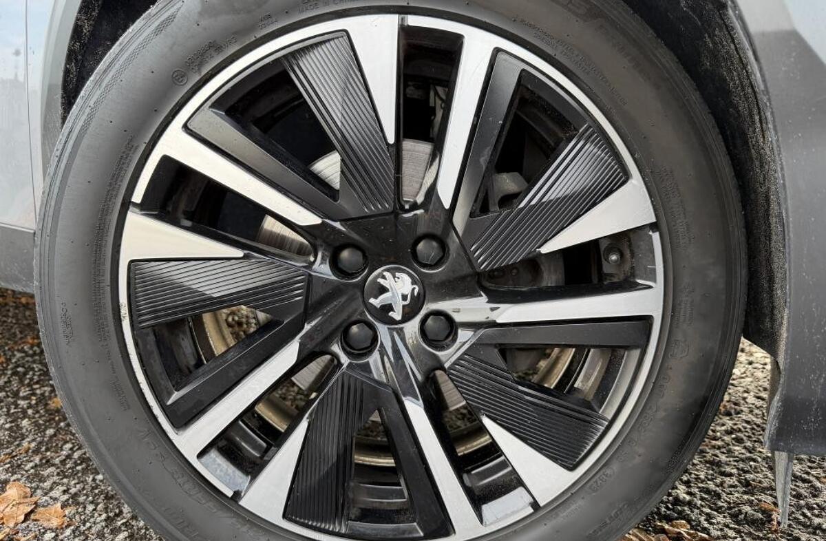 PEUGEOT 2008 1.2 PureTech GT Pack EAT8