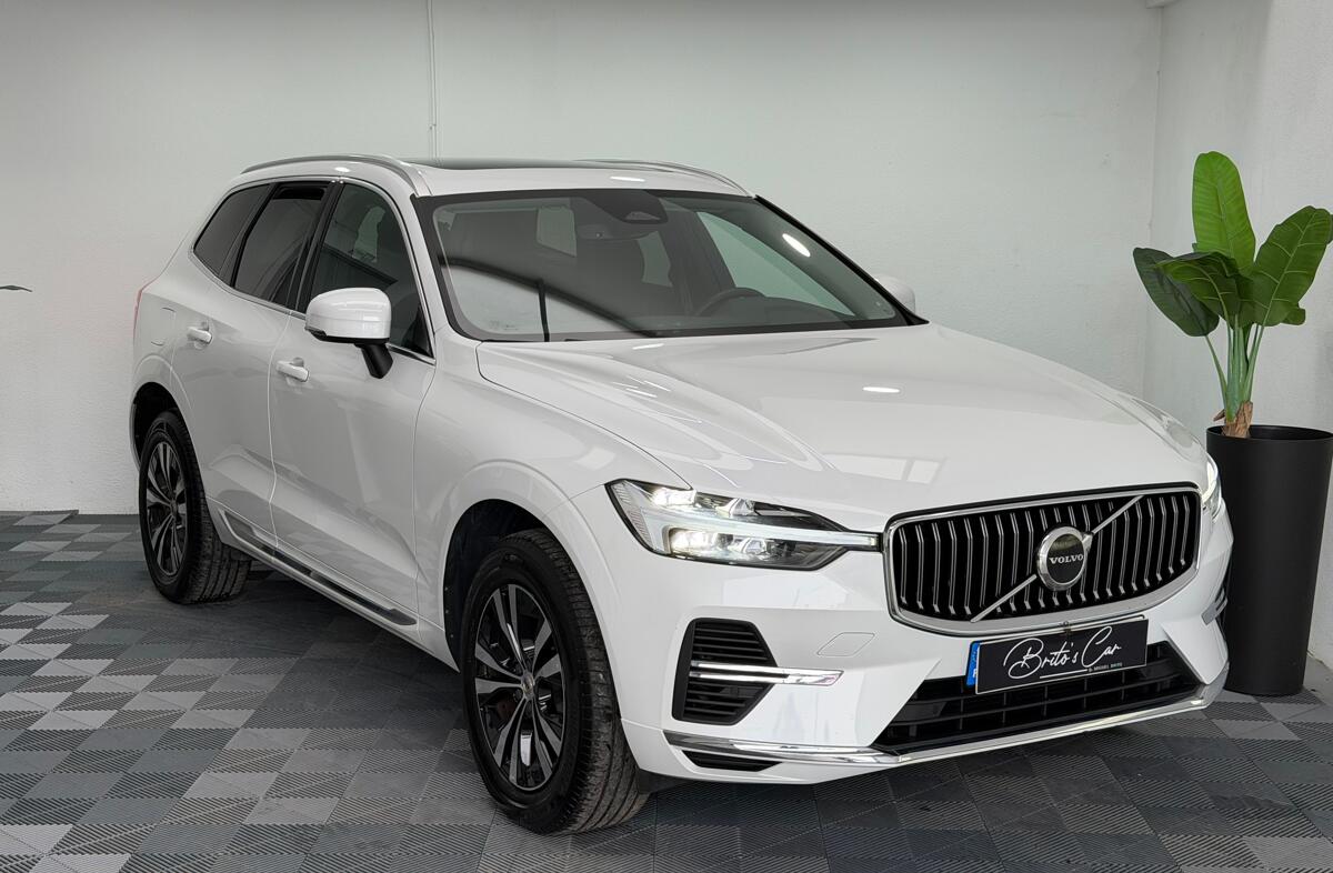 VOLVO XC60 2.0 T6 PHEV Inscription Expression AWD