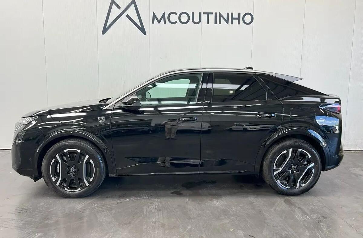 PEUGEOT 3008 e- 73 kWh GT