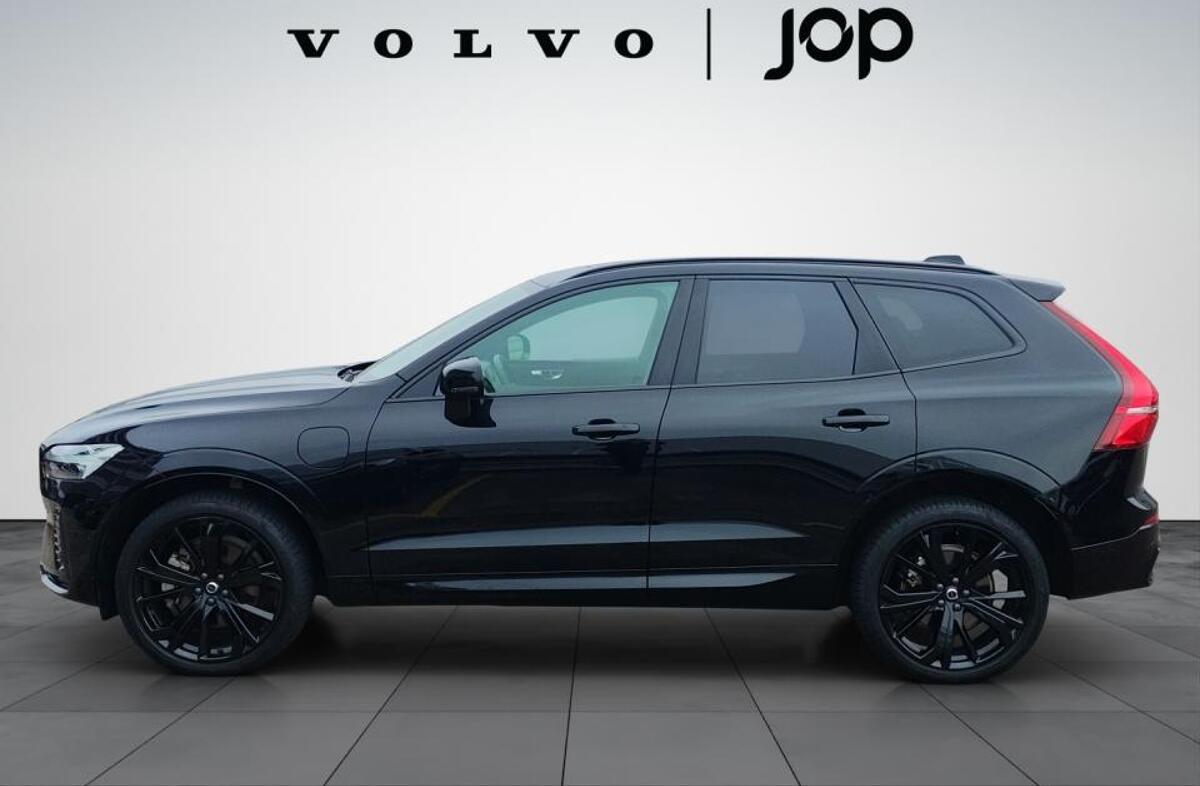 VOLVO XC60 2.0 T6 PHEV Black Edition AWD