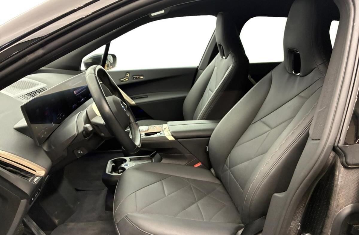 BMW iX xDrive 40