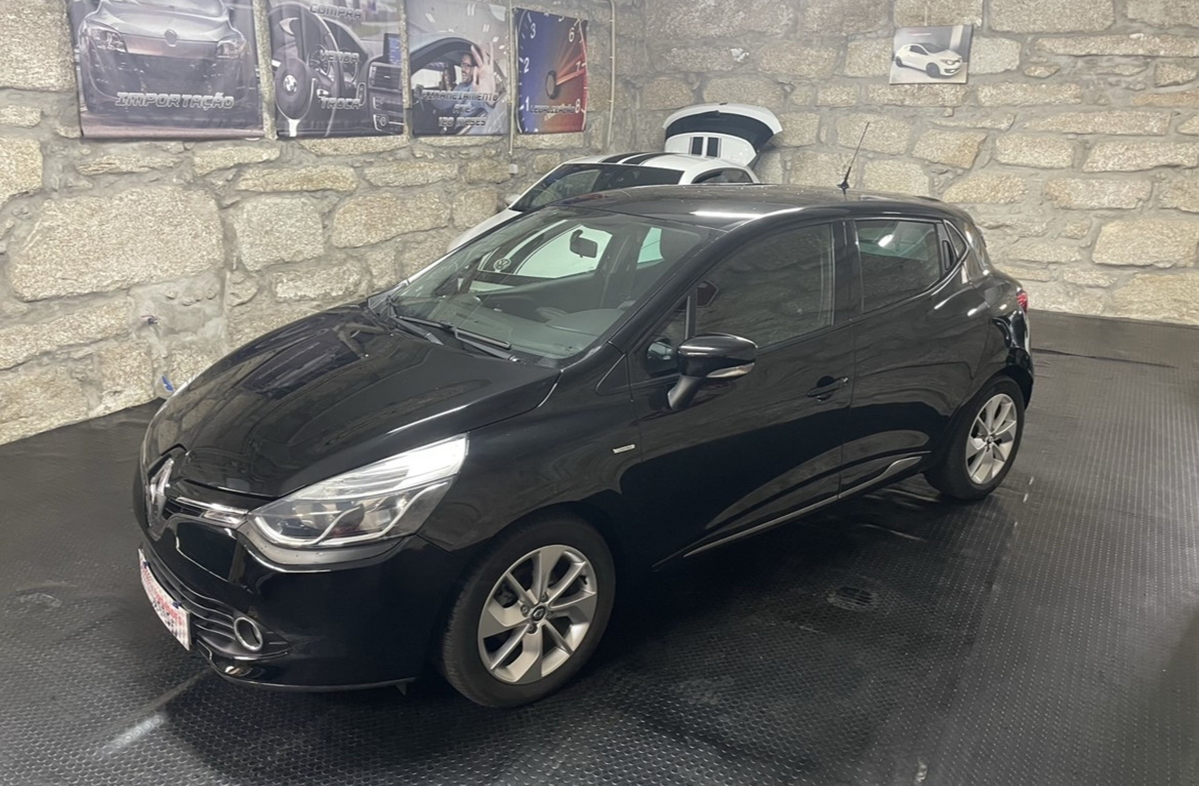 RENAULT Clio 0.9 TCE Limited