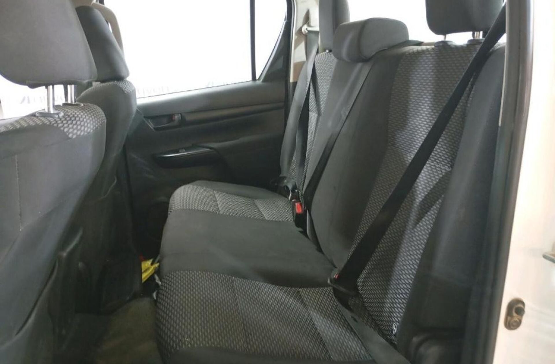 TOYOTA Hilux 2.4 D-4D 4WD CD CM