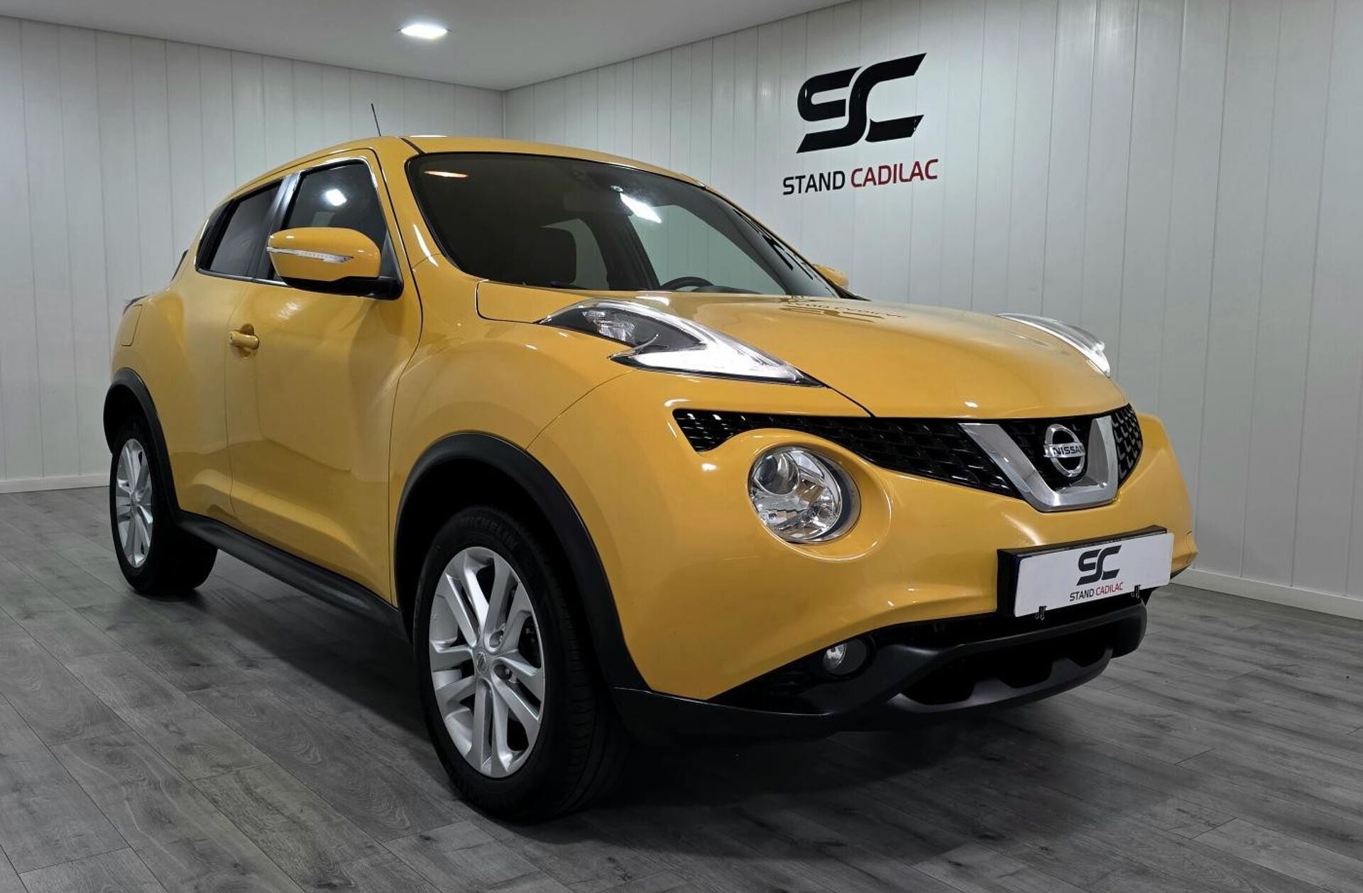 NISSAN Juke 1.2 DIG-T Tekna P.Ext.2 Yellow S.