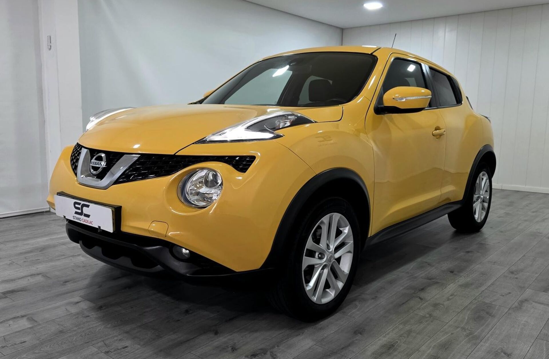 NISSAN Juke 1.2 DIG-T Tekna P.Ext.2 Yellow S.