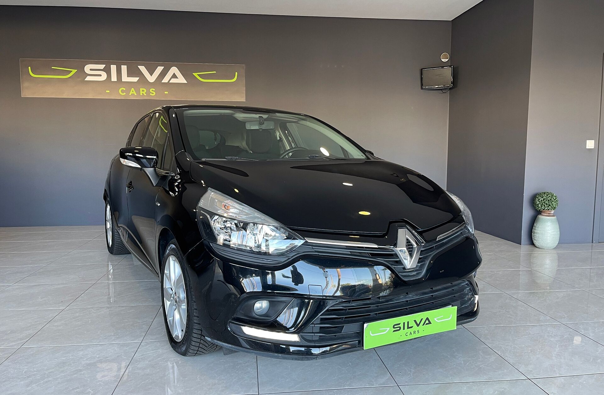 RENAULT Clio 0.9 TCe Limited