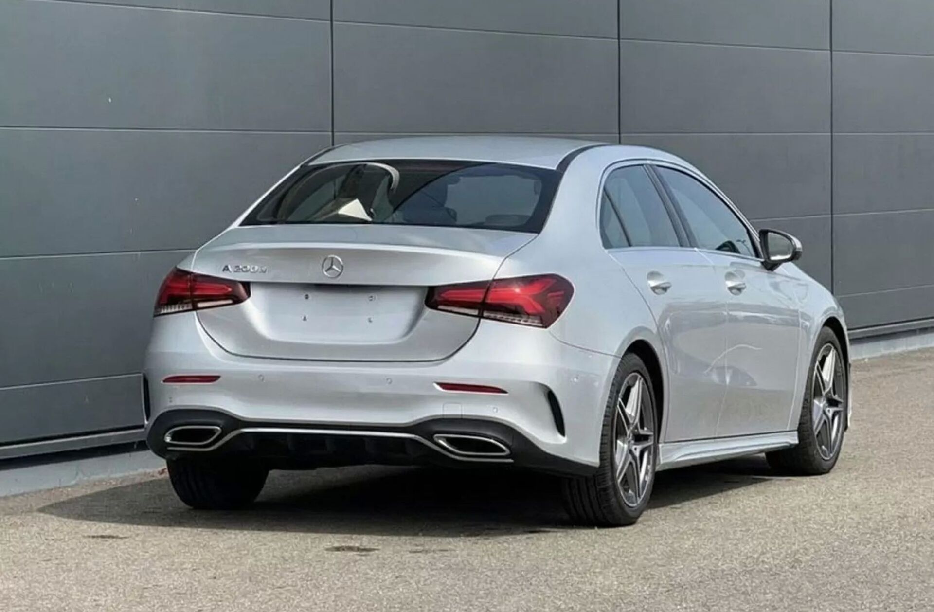 MERCEDES Classe A A 200 d AMG Line Aut.