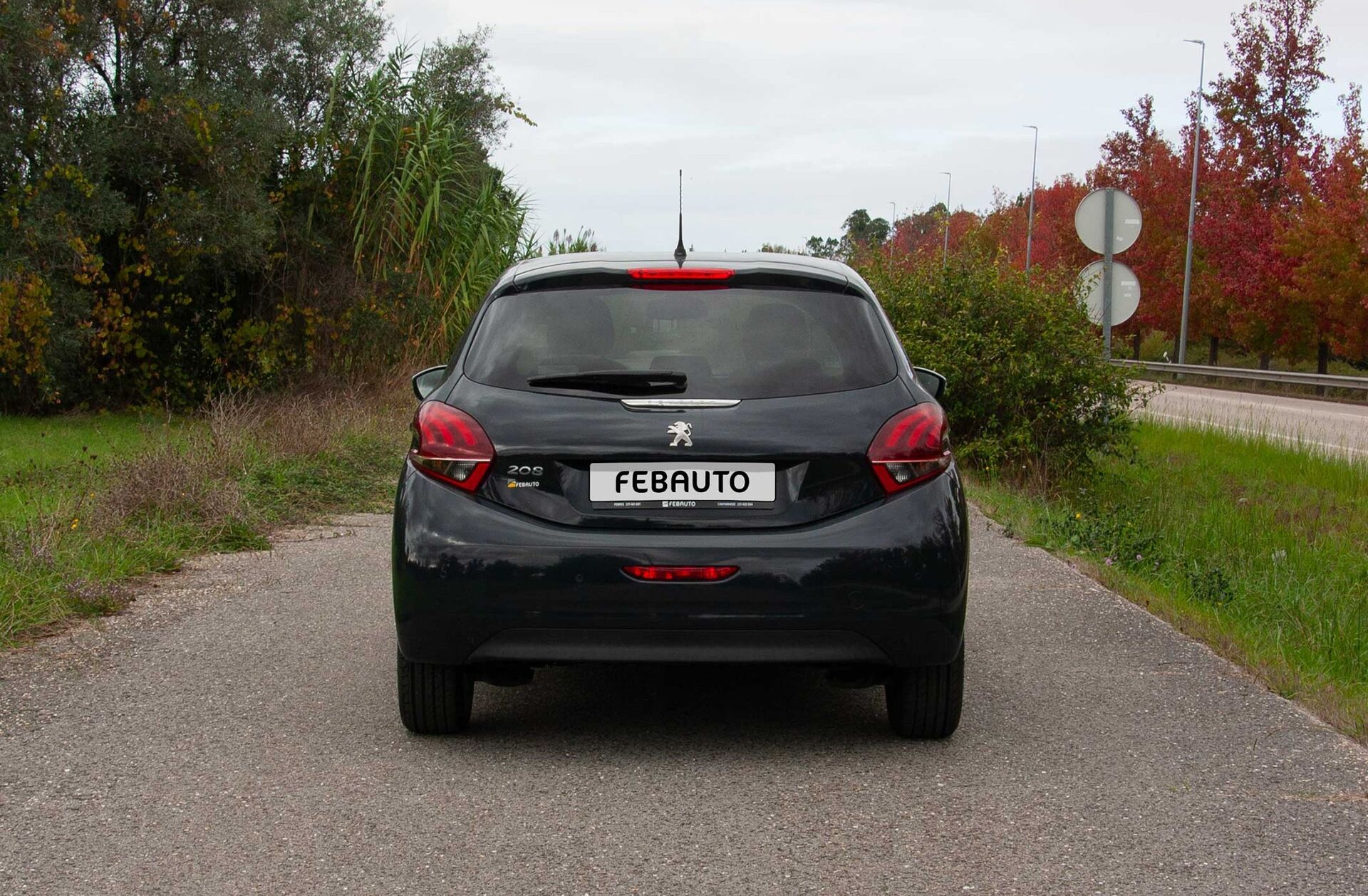 PEUGEOT 208 1.2 PureTech Allure