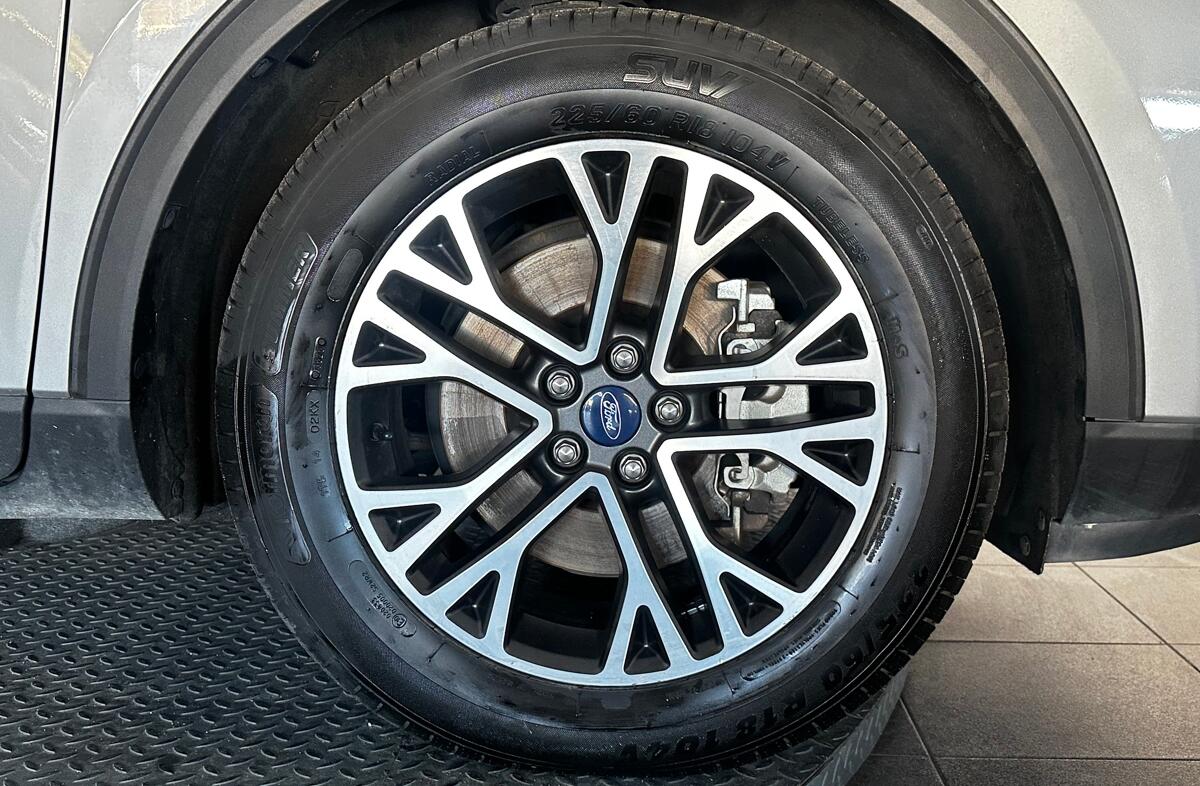 FORD Kuga 2.5 PHEV Titanium