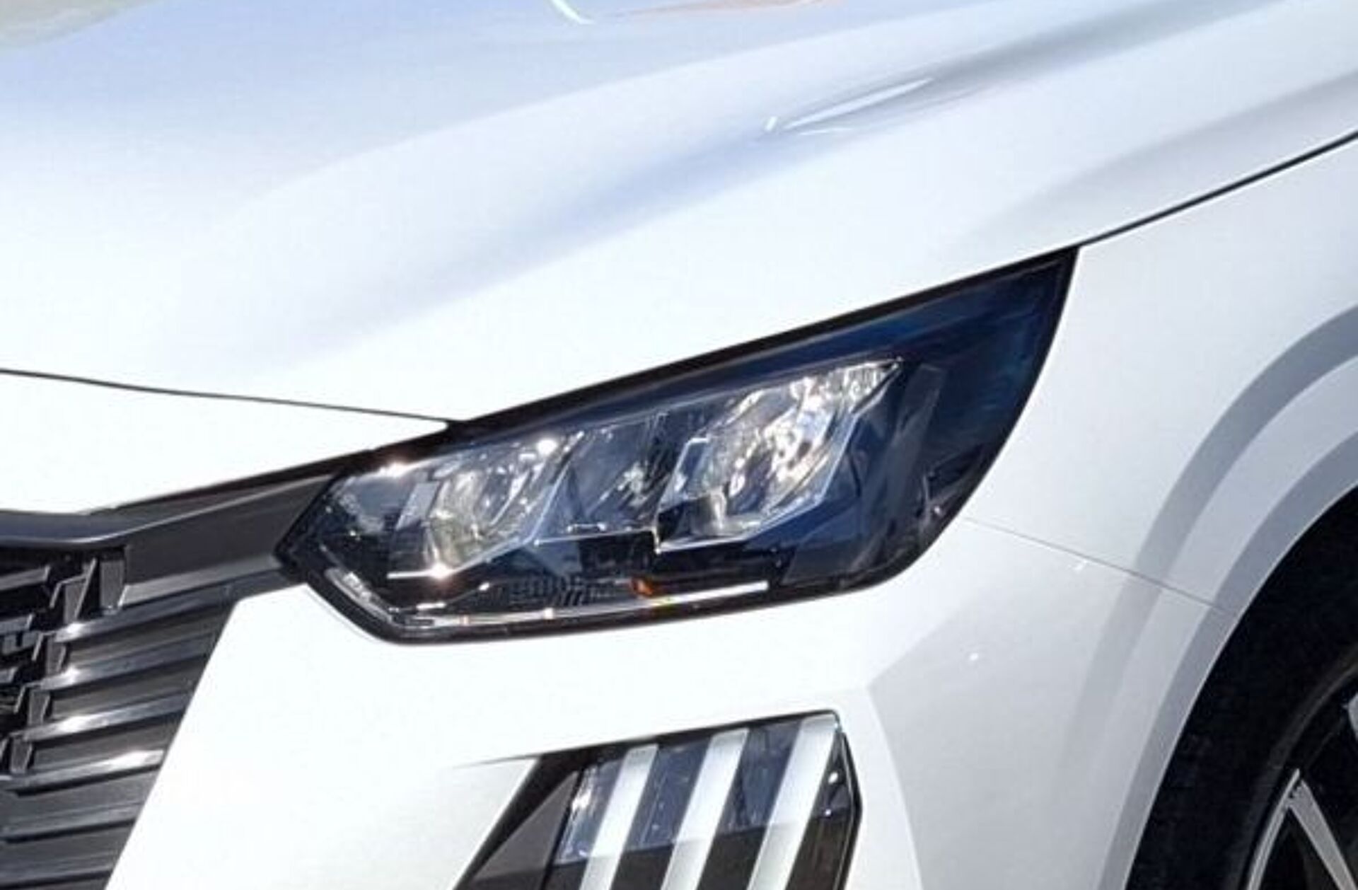 PEUGEOT 208 1.2 PureTech Style