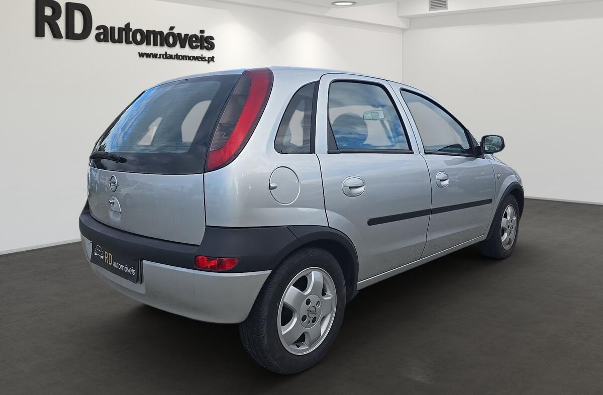 OPEL Corsa C Corsa 1.7 DTi 16V Confort