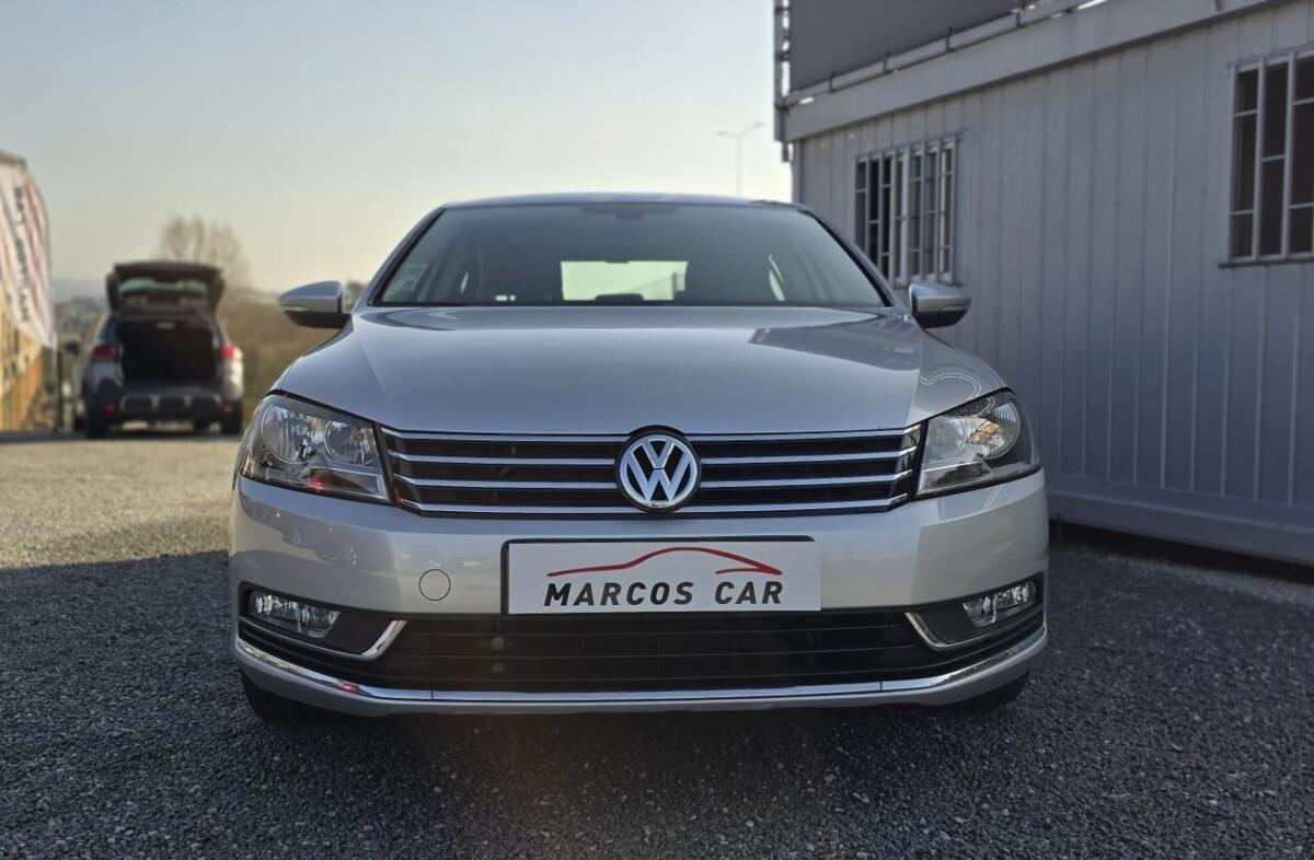 VOLKSWAGEN Passat 1.6 TDi Confortline